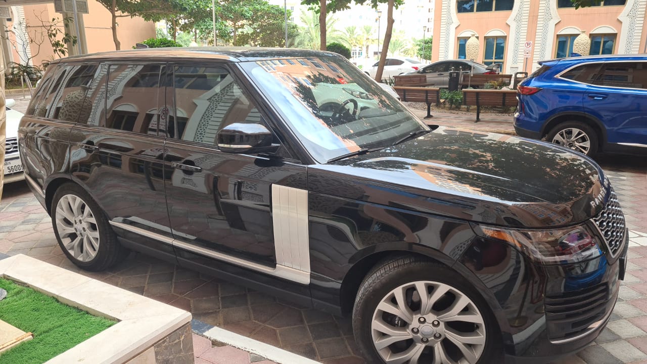 Range Rover Vogue HSE 2022 for rent in dubai